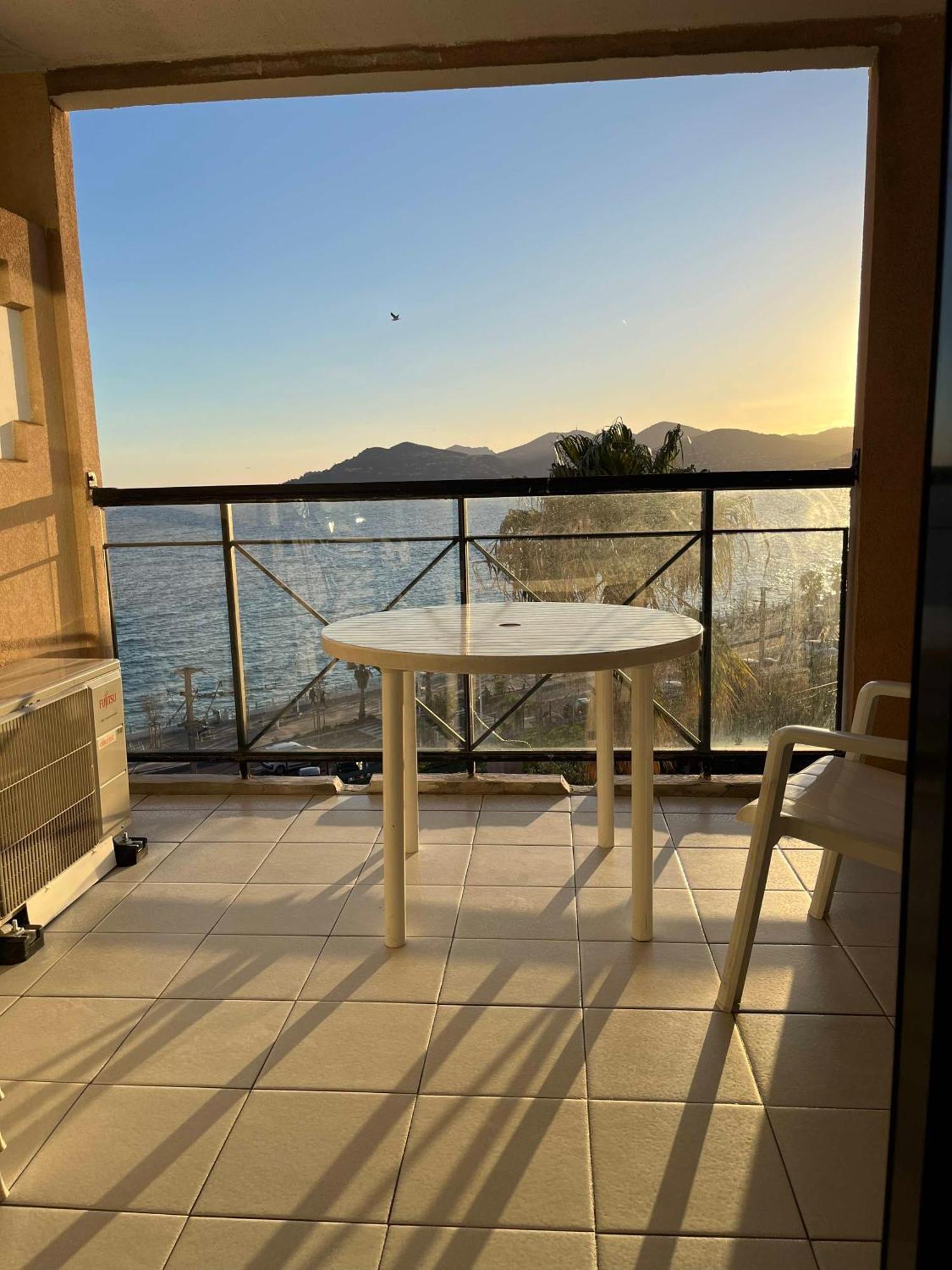 Cannes Apartment With Sea View, Aircondition And Parking Exterior photo